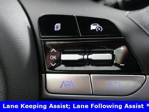 Certified 2024 Hyundai Santa Cruz SEL image 11