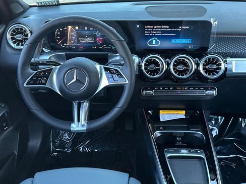 New 2026 Mercedes-Benz GLB 250 image 25