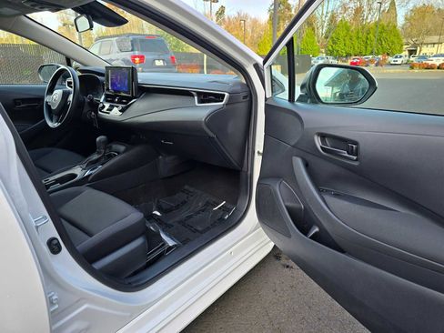 Used 2023 Toyota Corolla LE image 13