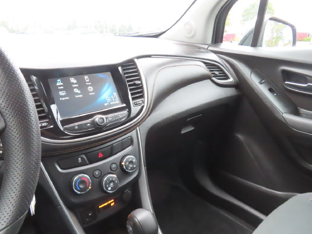 Used 2017 Chevrolet Trax LS AWD/4WD image 32