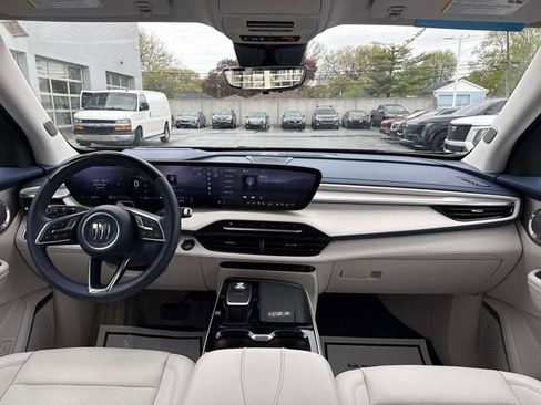 Used 2026 Buick Enclave Avenir AWD/4WD image 38