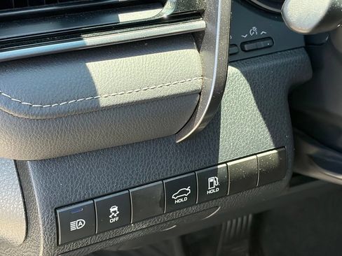 Used 2024 Toyota Camry SE FWD image 6