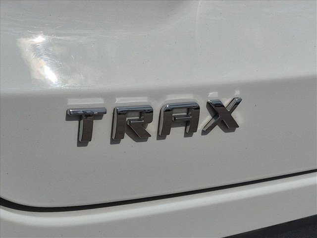 Used 2025 Chevrolet Trax LT FWD image 22