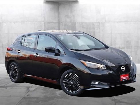 Certified 2024 Nissan Leaf SV Plus image 2