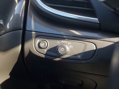 Used 2020 Buick Encore Preferred w/ Safety Package image 30