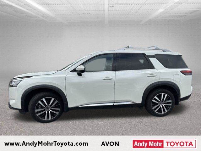 Used 2024 Nissan Pathfinder Platinum w/ Cargo Package AWD/4WD image 5