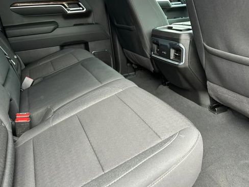Used 2025 GMC Sierra 1500 Elevation w/ Preferred Package image 18