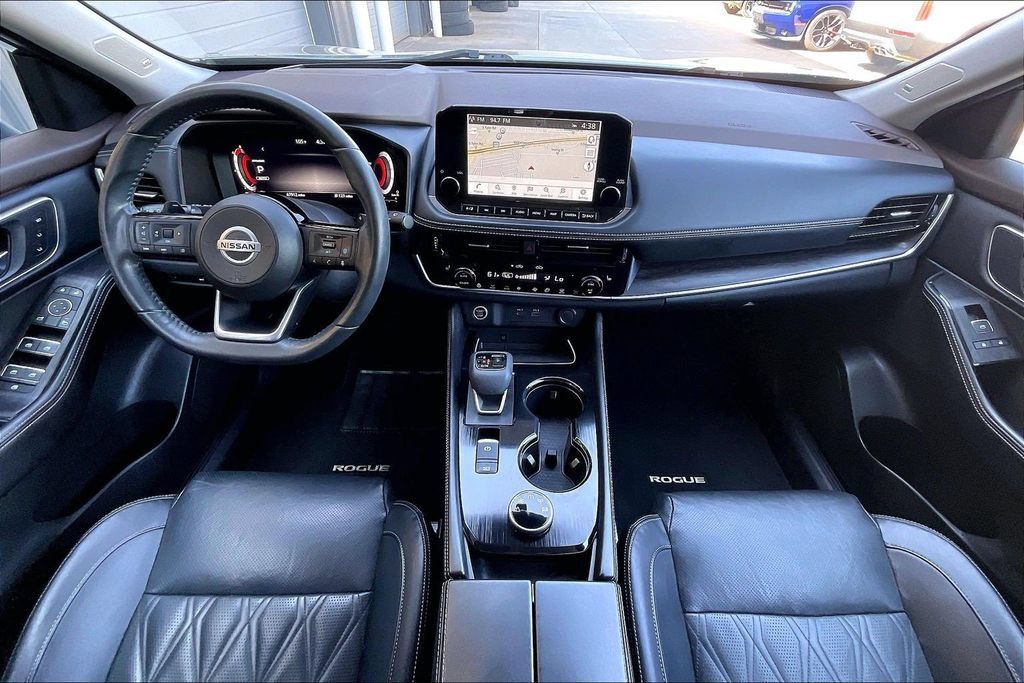 Used 2021 Nissan Rogue Platinum AWD/4WD image 15