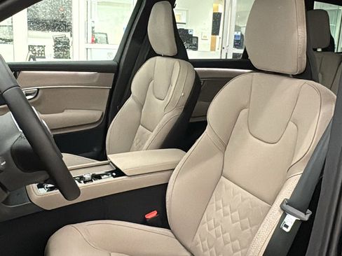 New 2026 Volvo XC90 T8 Plus w/ Protection Package Premier image 23