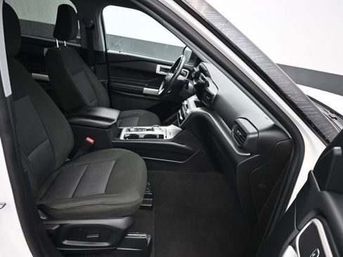 Used 2022 Ford Explorer XLT w/ Class IV Trailer Tow Package image 10