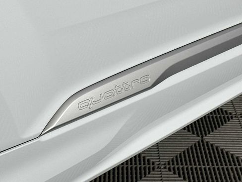 Used 2022 Audi SQ7 Premium Plus image 34