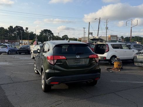 Used 2016 Honda HR-V EX image 8