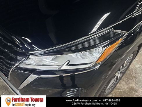 Used 2023 Nissan Kicks SV FWD image 9