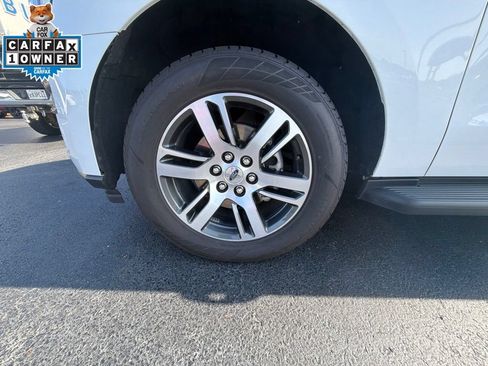 Used 2024 Ford Expedition Limited RWD image 10