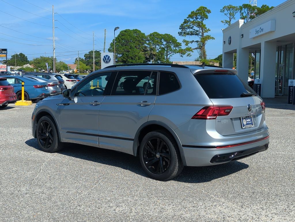 Used 2023 Volkswagen Tiguan SE R-Line FWD image 5