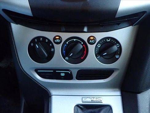 Used 2013 Ford Focus SE w/ Super Fuel Economy (SFE) Pkg image 15