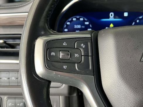 Used 2023 Chevrolet Suburban LT image 21