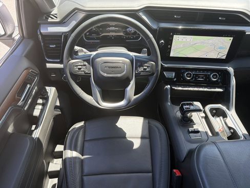 Used 2023 GMC Sierra 1500 Denali w/ Denali Reserve Package AWD/4WD image 30