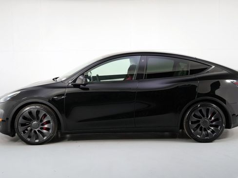 Used 2021 Tesla Model Y Performance image 47