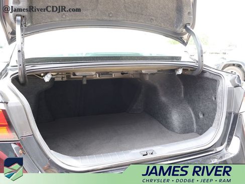Used 2025 Nissan Altima 2.5 SV FWD image 15