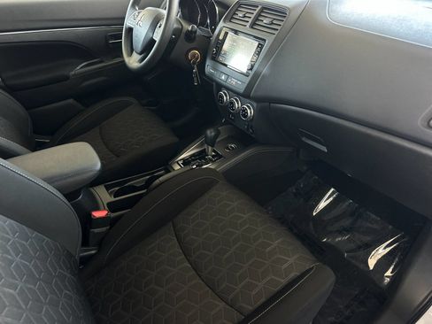 Used 2025 Mitsubishi Outlander Sport ES AWD/4WD image 15
