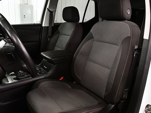 Used 2021 Chevrolet Traverse LT AWD/4WD image 27