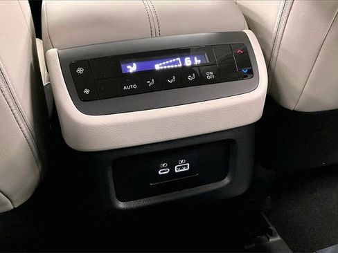 New 2025 Nissan Pathfinder SL w/ Lighting Package (N92) image 20