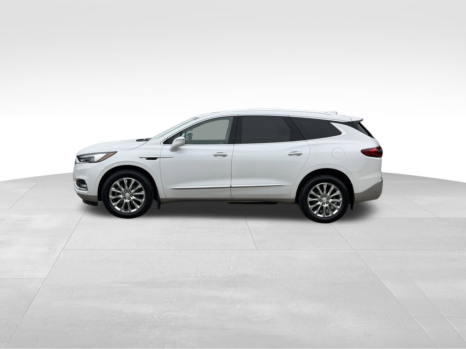 Used 2018 Buick Enclave Premium w/ Experience Buick Package AWD/4WD image 5