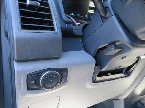 Used 2022 Ford F250 XL w/ STX Appearance Package image 11