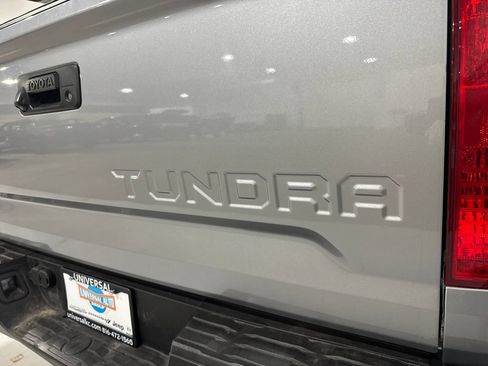 Used 2021 Toyota Tundra SR5 AWD/4WD image 34