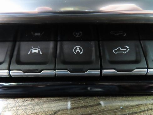 Used 2023 Chevrolet Silverado 1500 RST image 50