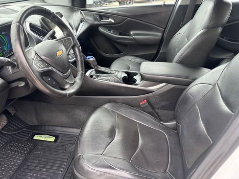 Used 2018 Chevrolet Volt Premier w/ Driver Confidence Package image 9