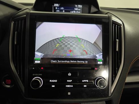 Used 2020 Subaru Crosstrek 2.0i Limited w/ Moonroof Package w/Navigation AWD/4WD image 18