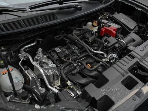 New 2025 Nissan Kicks SR w/ Illumination Package image 28