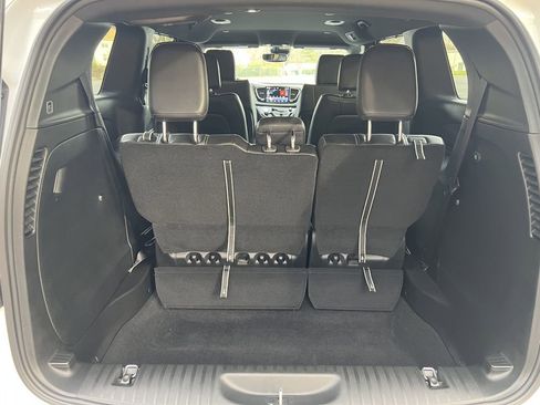 Used 2026 Chrysler Pacifica Select image 21
