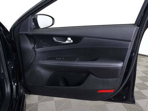 Used 2023 Kia Forte GT-Line w/ GT-Line Premium Package FWD image 24