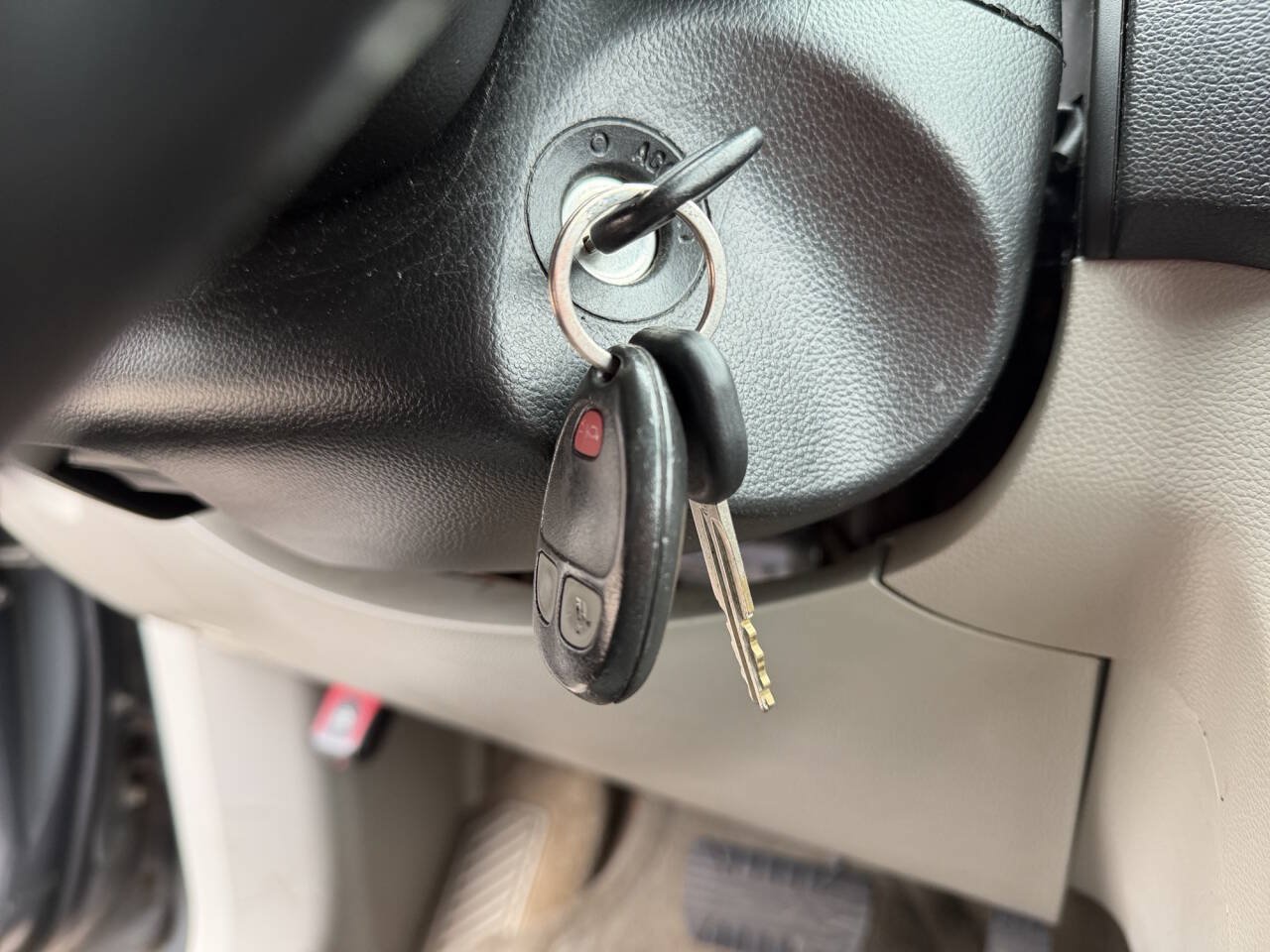 Used 2008 Saturn Vue XE FWD image 44