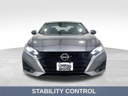 Used 2023 Nissan Altima AWD