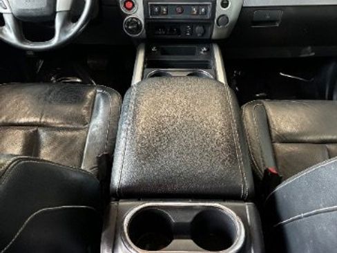 Used 2017 Nissan Titan PRO-4X w/ Pro-4x Convenience Package AWD/4WD image 20