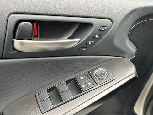 Certified 2023 Lexus IS 350 F Sport image 13