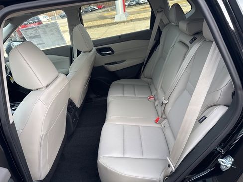 New 2026 Nissan Rogue SV w/ SV Premium Package image 20