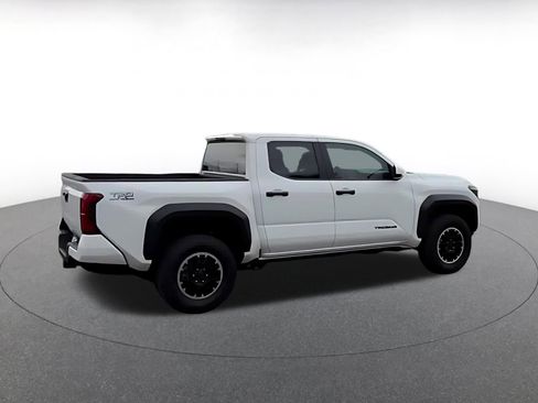 Used 2025 Toyota Tacoma TRD Off-Road AWD/4WD image 14