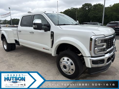 New 2026 Ford F450 Lariat w/ Lariat Ultimate Package AWD/4WD image 4