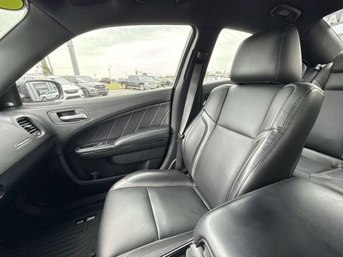 Used 2022 Dodge Charger SXT w/ Plus Group RWD image 31