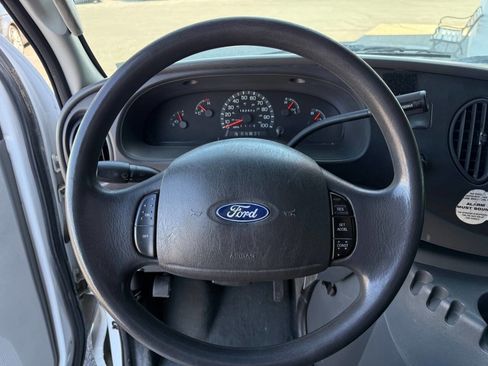 Used 2003 Ford E-350 and Econoline 350 XL image 10