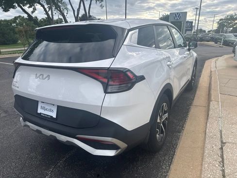 Used 2024 Kia Sportage EX FWD image 6