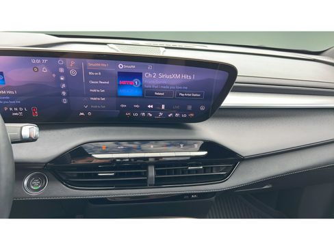 Certified 2026 Buick Enclave Avenir w/ Super Cruise Package AWD/4WD image 17