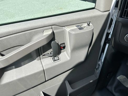 New 2025 GMC Savana 3500 Extended w/ Driver Convenience Package image 27