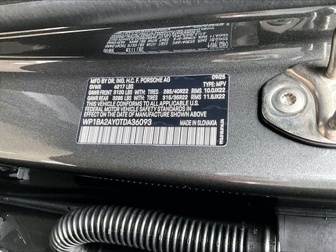 Certified 2026 Porsche Cayenne Coupe AWD/4WD image 35