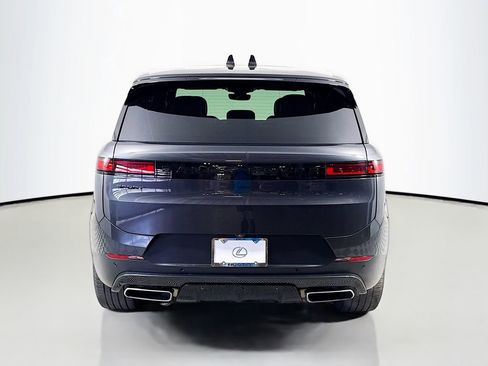 Used 2024 Land Rover Range Rover Sport SE AWD/4WD image 6